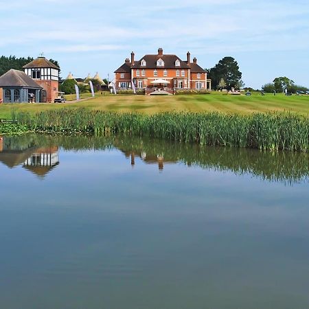 The Astbury Golf And Lodge Resort Bridgnorth Exterior foto